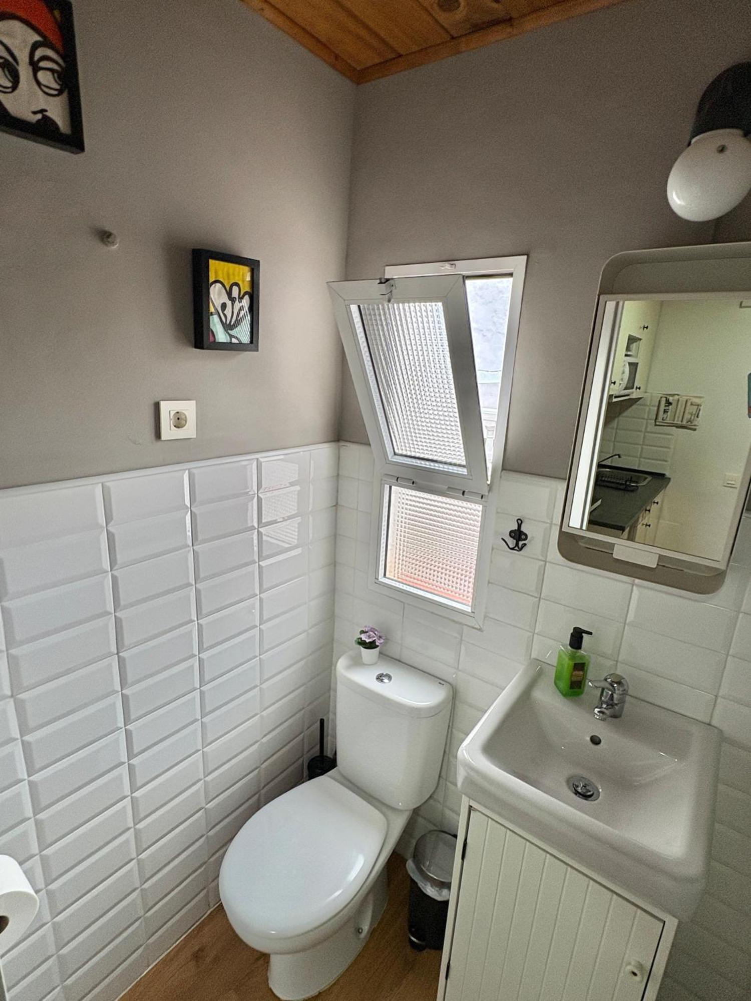 Habitacion En Calle Molino مالقة المظهر الخارجي الصورة