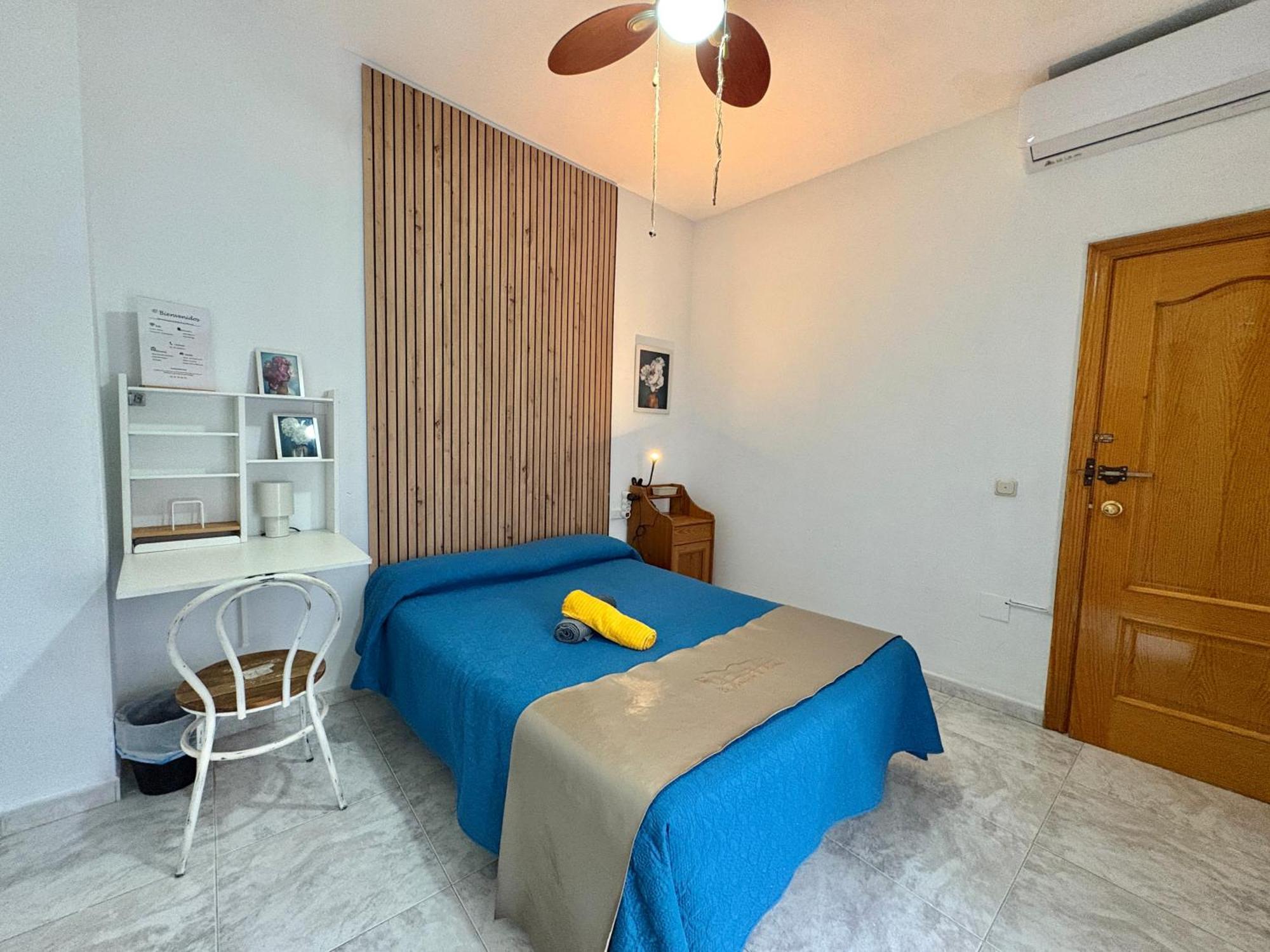 Habitacion En Calle Molino مالقة المظهر الخارجي الصورة